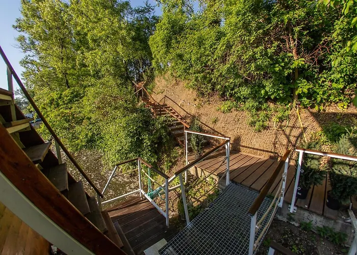 Bay Houseboats Bådhotel