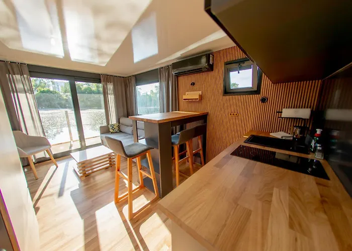 Bådhotel Bay Houseboats Prag