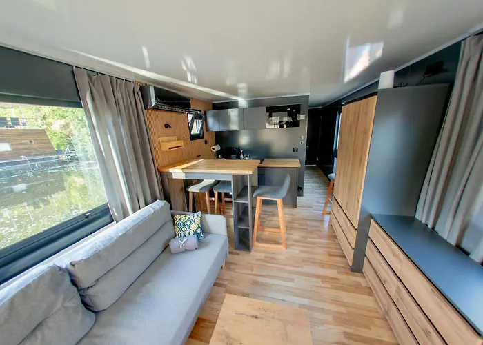 Bådhotel Bay Houseboats