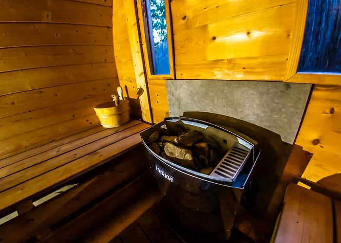 Bådhotel Bay Houseboats 3*