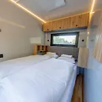 Bay Houseboats